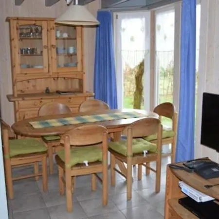 Holiday home Mirow In